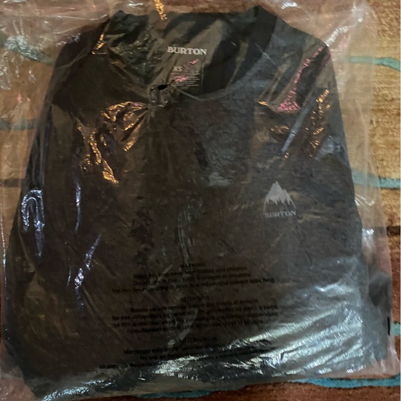 Burton Weatherproof Pullover Crew NWT Mens - Picture 10 of 10